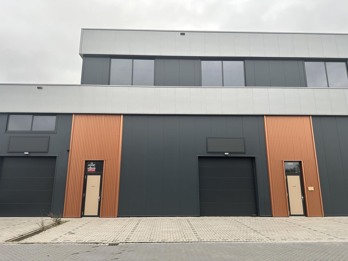 View photo 2 of Agriport 9-21