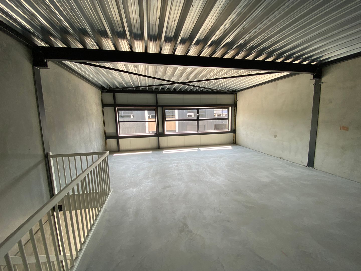 View photo 3 of Chroomstraat 8