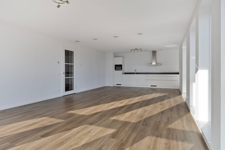 Photo 5 of Mangoweg 265