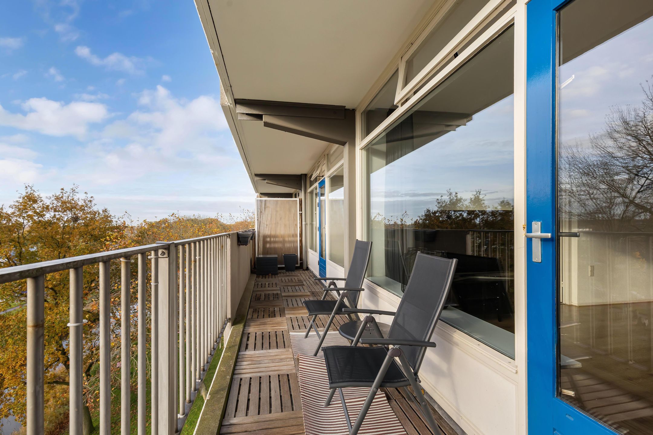 Foto 3 van Tjaarda 190