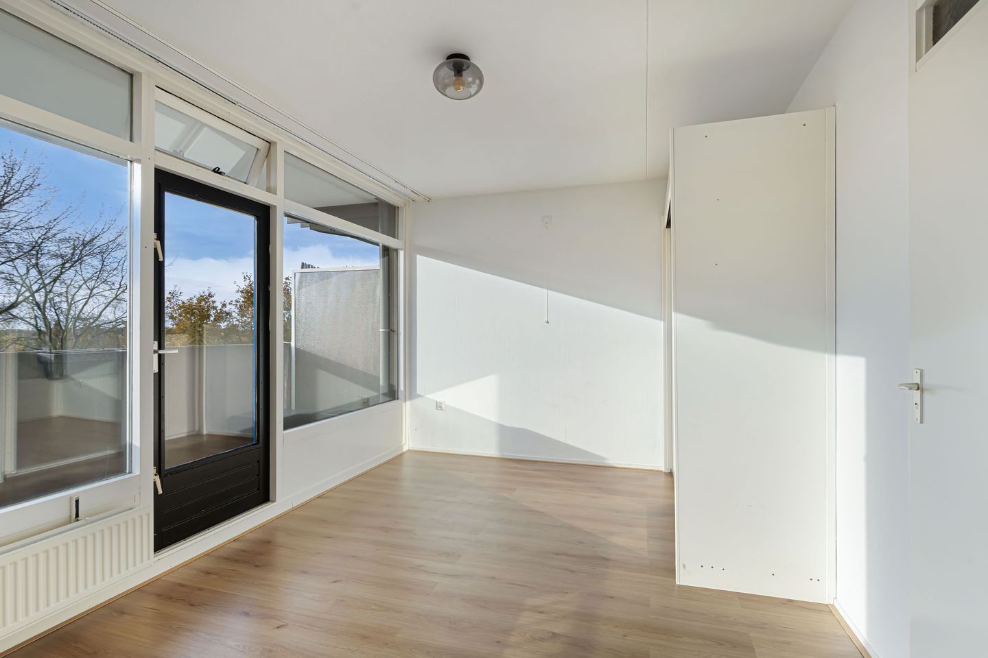 Foto 14 van Tjaarda 190