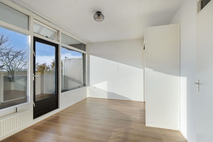 Foto 14 van Tjaarda 190