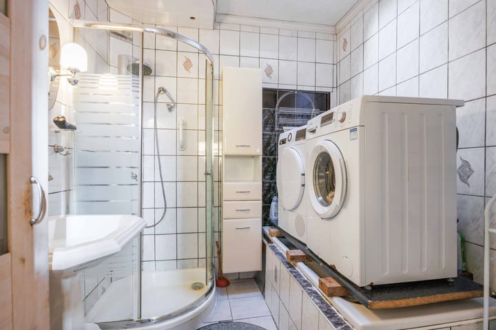 Foto 13 van Allersmaweg 4