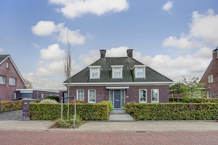 Photo 5 of Kamperfoeliestraat 36