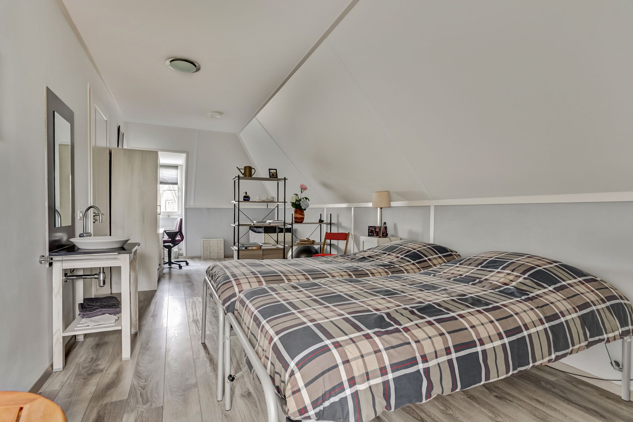 Foto 27 van Kamperfoeliestraat 36