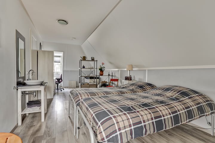 Photo 27 of Kamperfoeliestraat 36