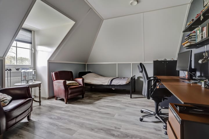 Photo 32 of Kamperfoeliestraat 36