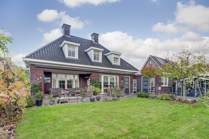 Photo 41 of Kamperfoeliestraat 36