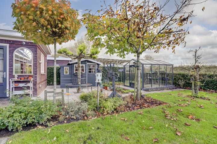 Photo 43 of Kamperfoeliestraat 36