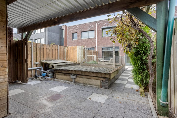 Photo 32 of Landbouwlaan 138