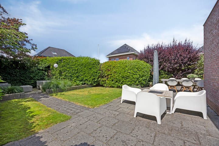 Photo 37 of Korenbloem 13