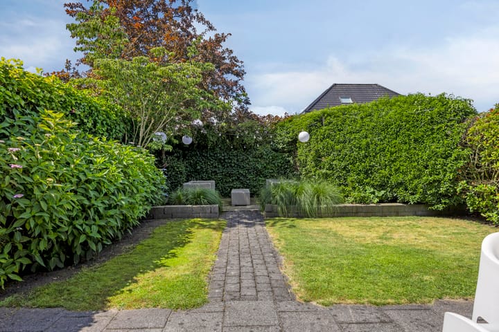 Photo 38 of Korenbloem 13