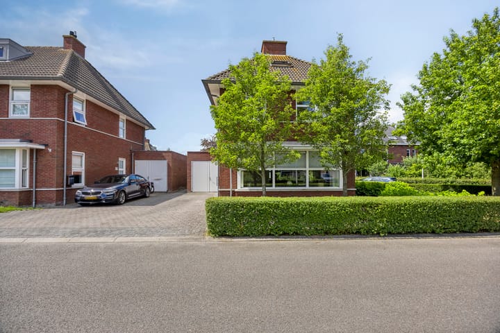 Photo 42 of Korenbloem 13