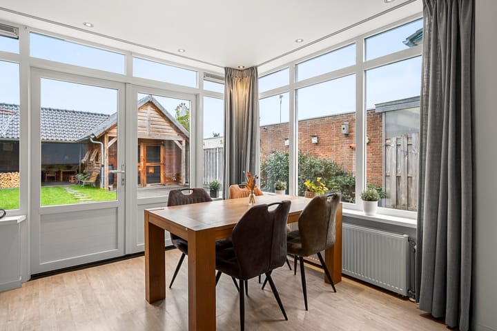 Foto 8 van Leeuweriklaan 12