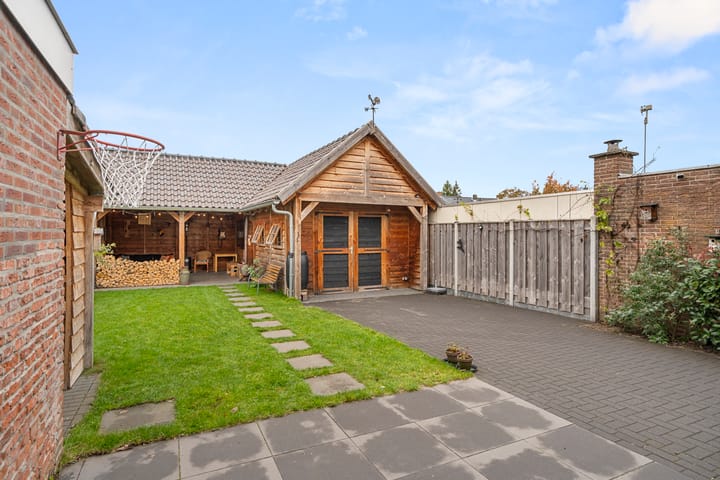 Foto 32 van Leeuweriklaan 12