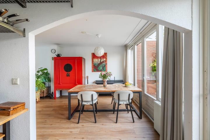 Photo 20 of Troelstrastraat 37