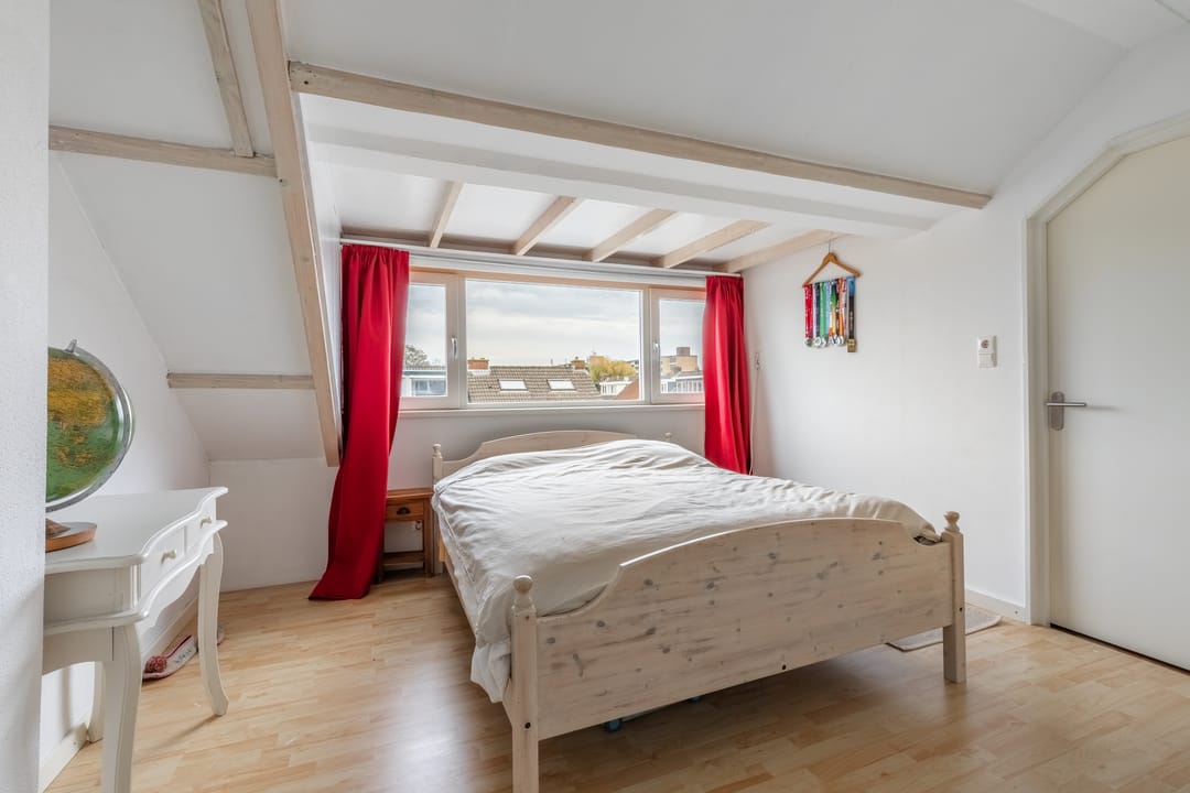 Photo 32 of Troelstrastraat 37