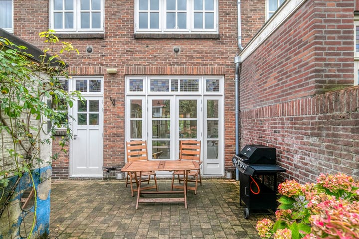 Photo 34 of Pastoor van Arsplein 27