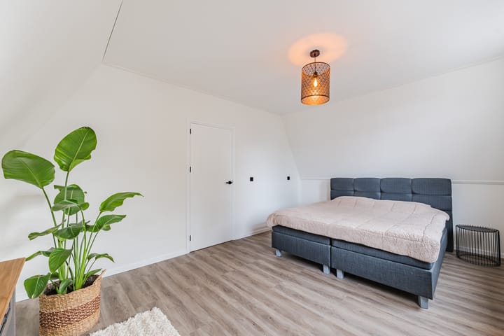 Photo 21 of Oosterstraat 41