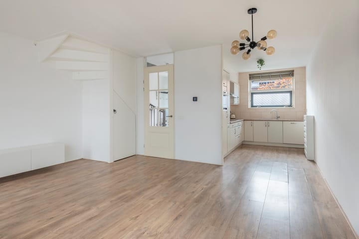 Photo 7 of Olle Kapoenstraat 11