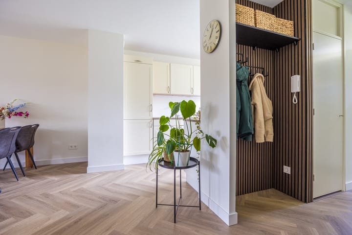 Photo 11 of Malvert 6851