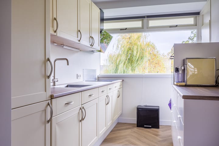 Photo 16 of Malvert 6851