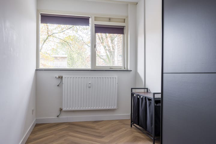 Photo 21 of Malvert 6851