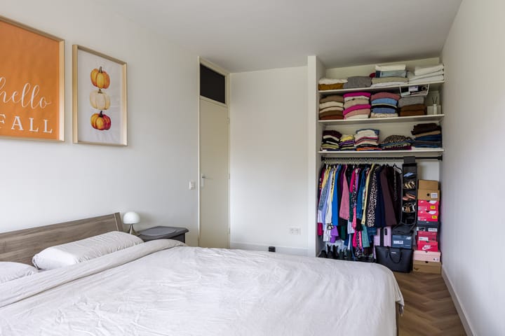 Photo 23 of Malvert 6851