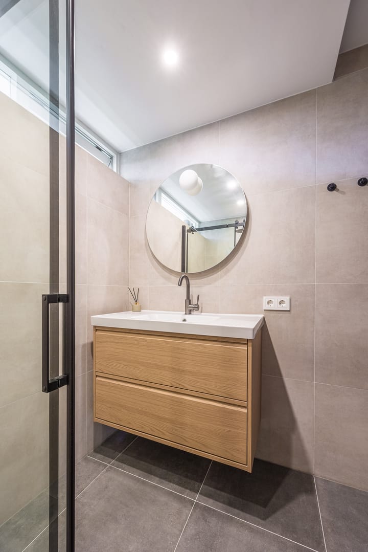 Photo 25 of Malvert 6851