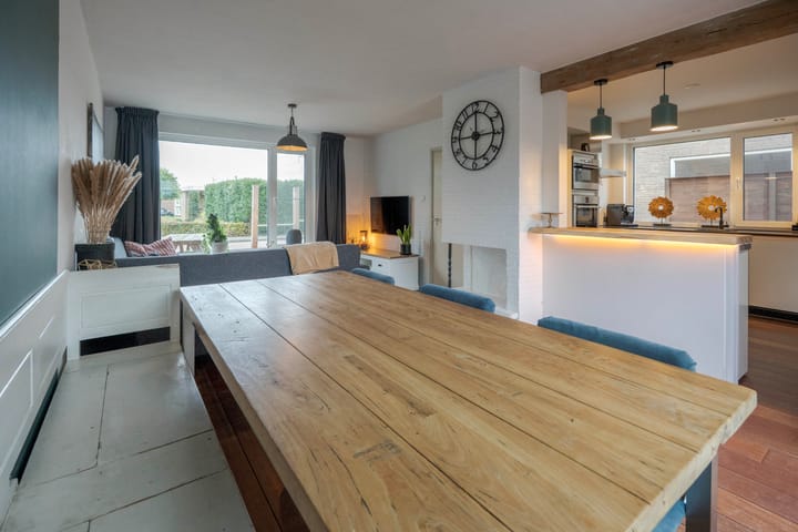 Photo 13 of Esdoornstraat 58