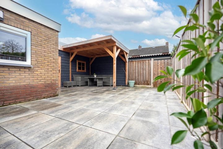 Photo 22 of Esdoornstraat 58