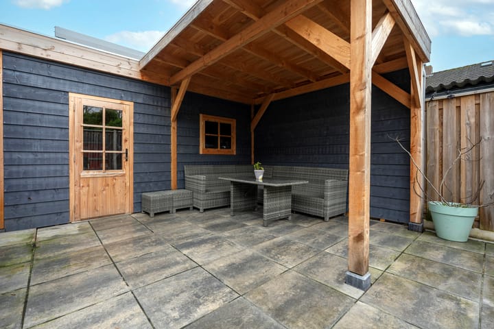 Photo 23 of Esdoornstraat 58