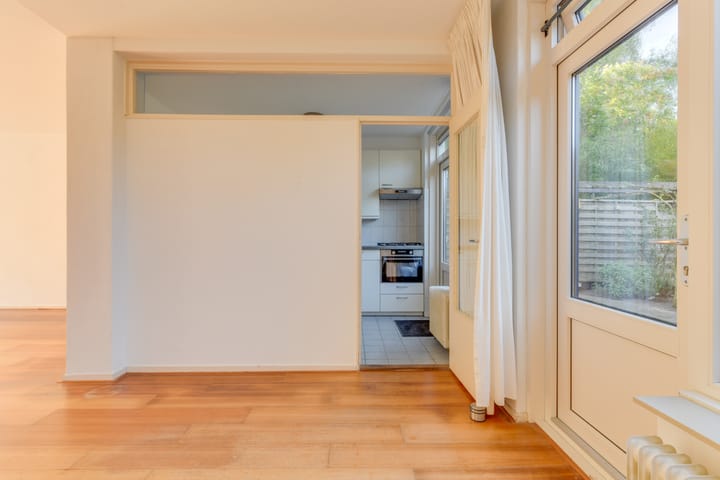 Photo 10 of Van Blaaderenweg 23