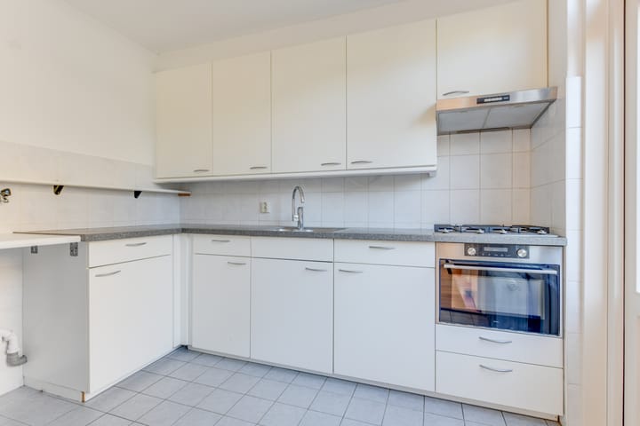 Photo 11 of Van Blaaderenweg 23