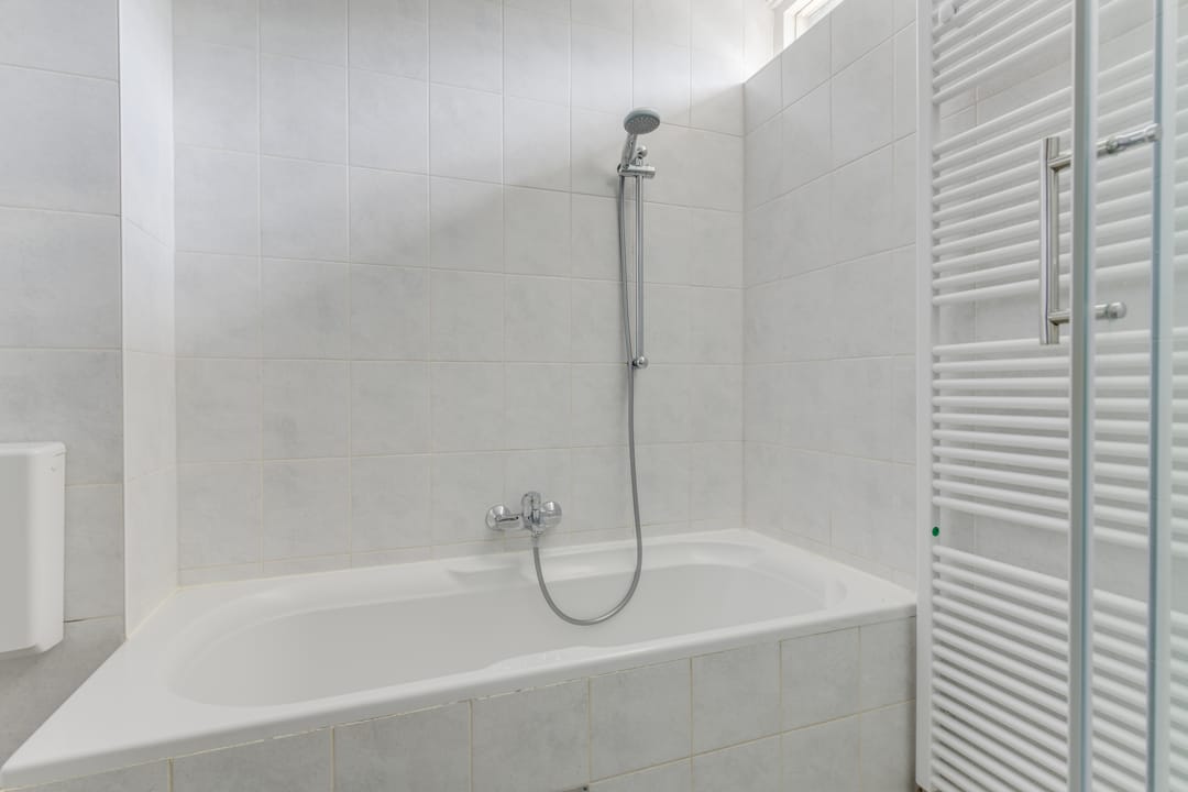 Foto 22 van Van Blaaderenweg 23