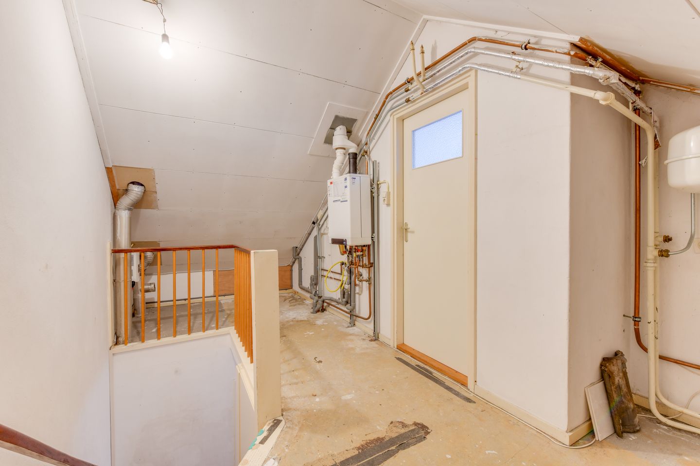 Foto 25 van Van Blaaderenweg 23