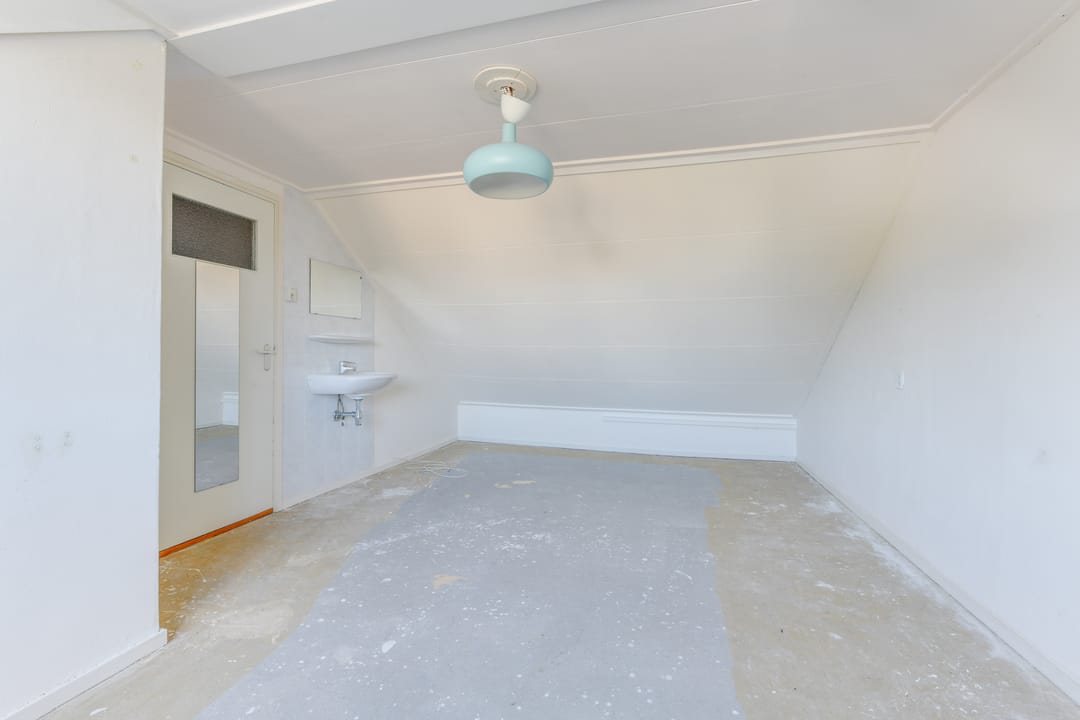 Foto 26 van Van Blaaderenweg 23