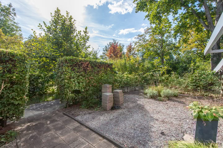 Photo 28 of Van Blaaderenweg 23