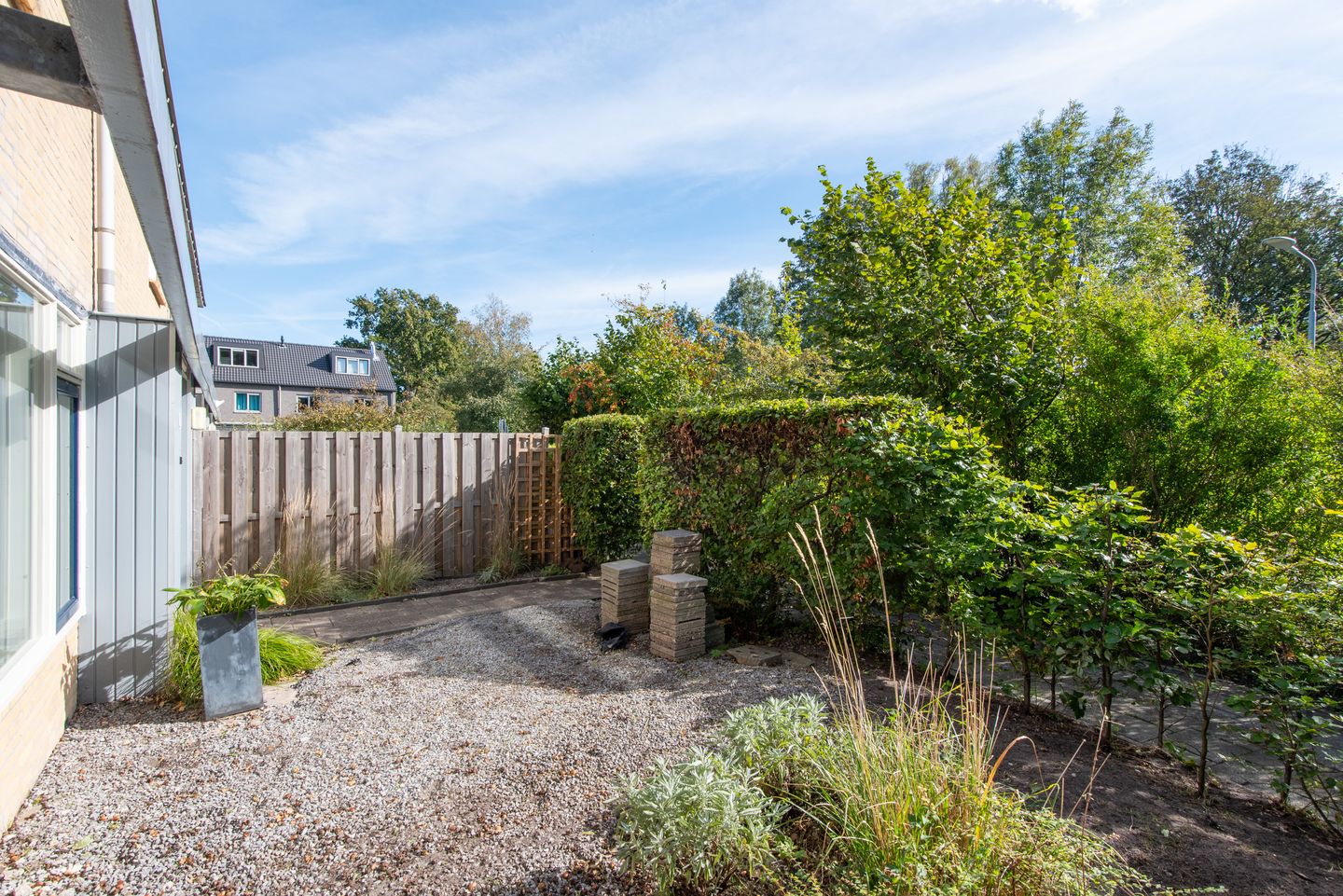 Foto 29 van Van Blaaderenweg 23