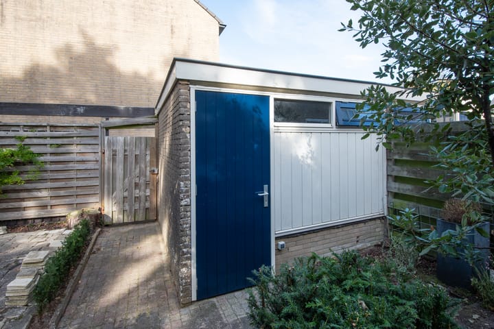 Photo 33 of Van Blaaderenweg 23