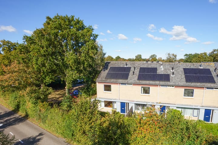 Photo 37 of Van Blaaderenweg 23