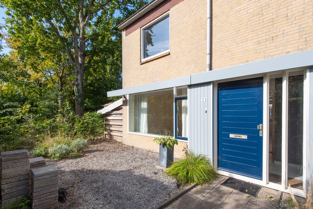 Foto 38 van Van Blaaderenweg 23