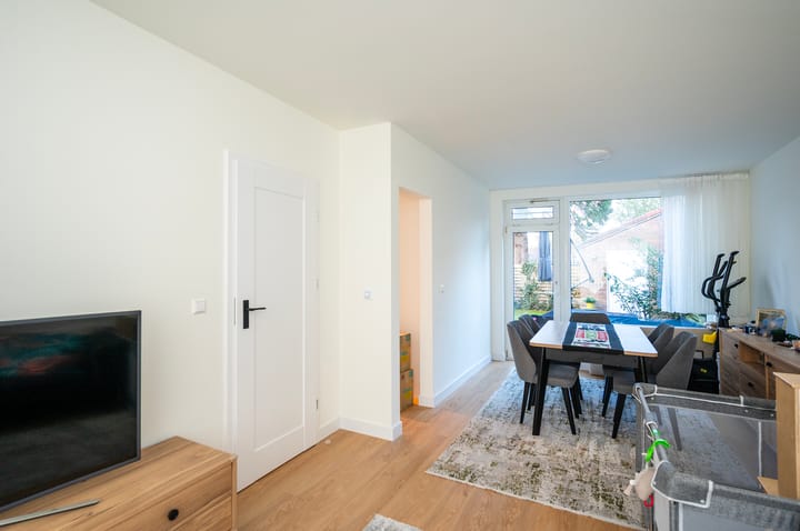 Foto 11 van Mr. G. Groen van Prinstererlaan 100