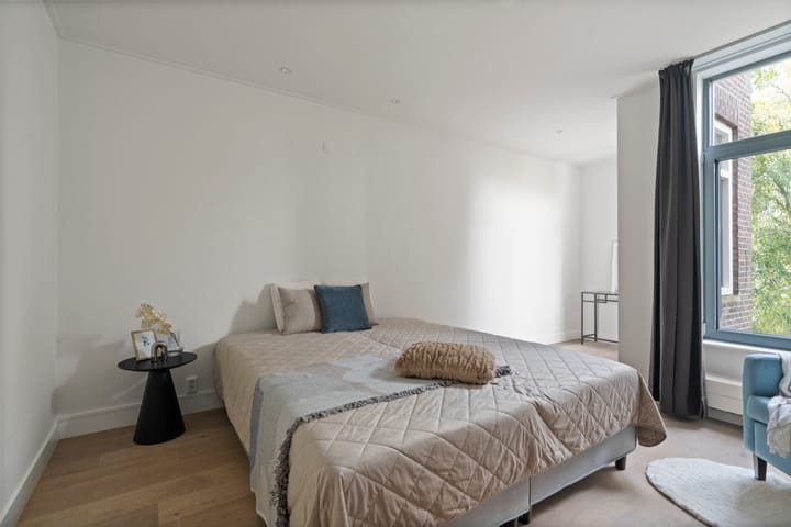 Foto 26 van Egelantiersstraat 170-B