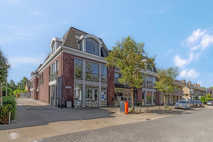 Photo 20 of Voorstraat 39-B