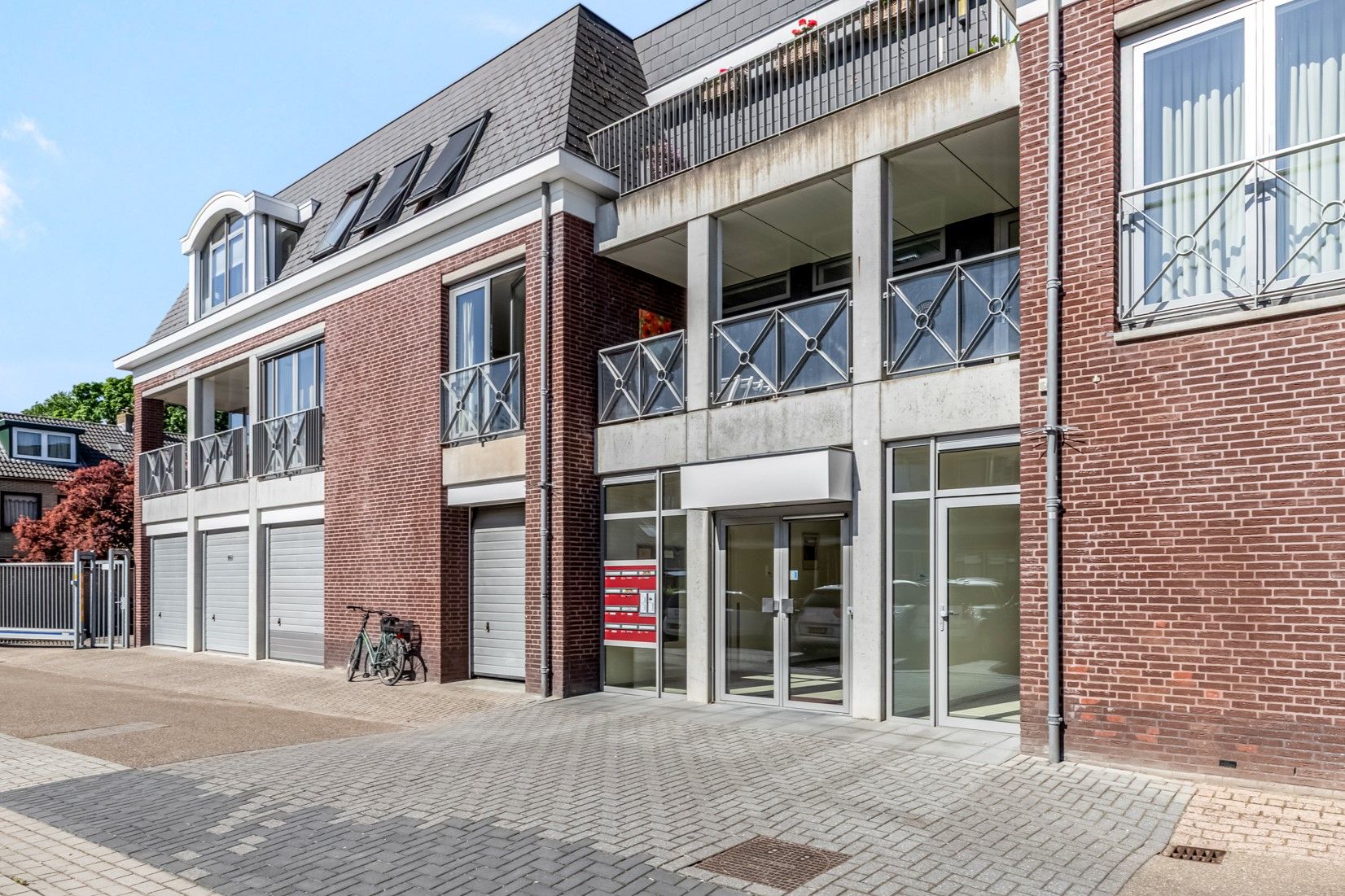 Photo 21 of Voorstraat 39-B