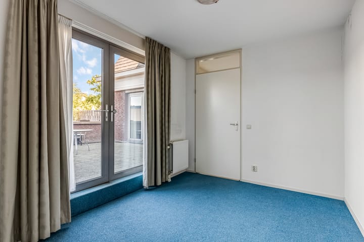 Photo 37 of Voorstraat 39-B