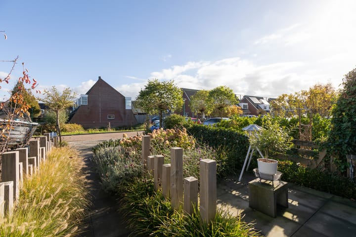 Foto 30 van Jonkvrouw 40