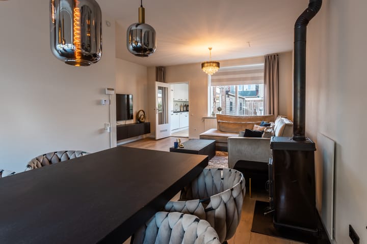 Foto 8 van Amaliastraat 69