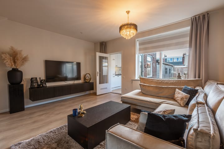 Foto 10 van Amaliastraat 69